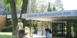 Außenansicht der Sporthochschule Köln